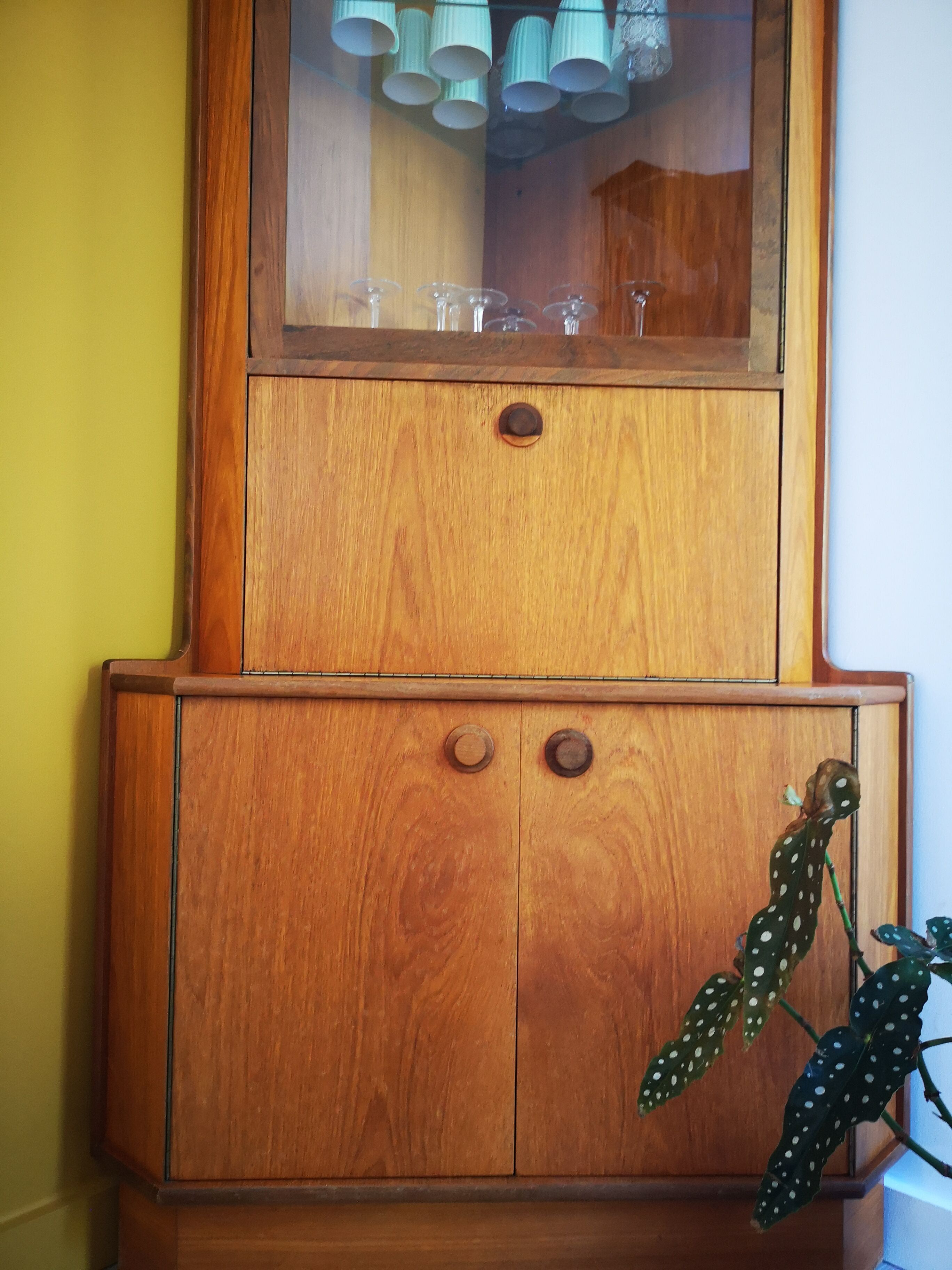 Turnidge of London 1960/70 corner furniture