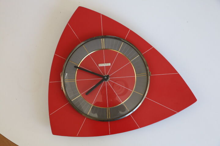 Red BAYARD formica wall clock