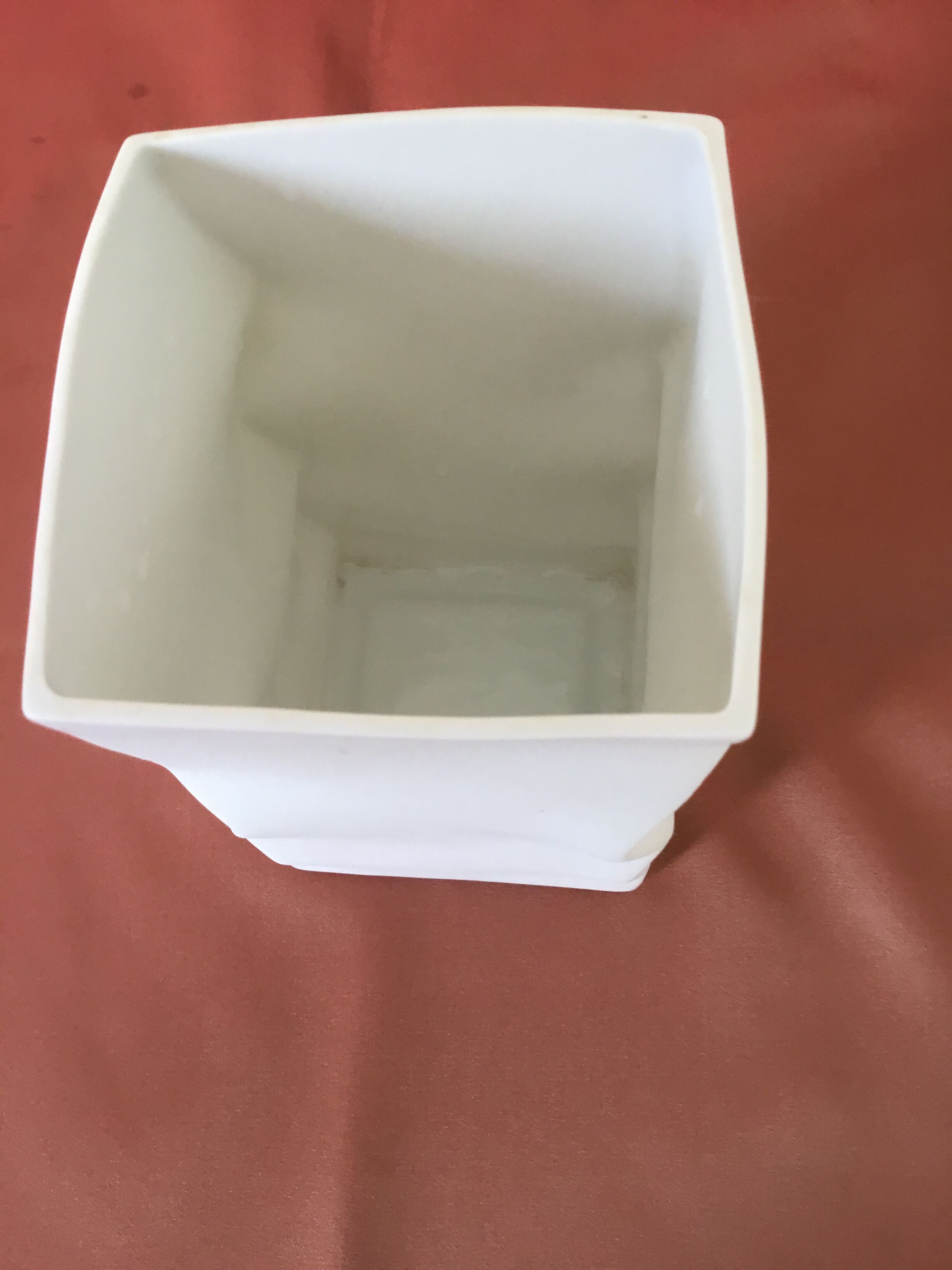 White porcelain vase Marita Lord