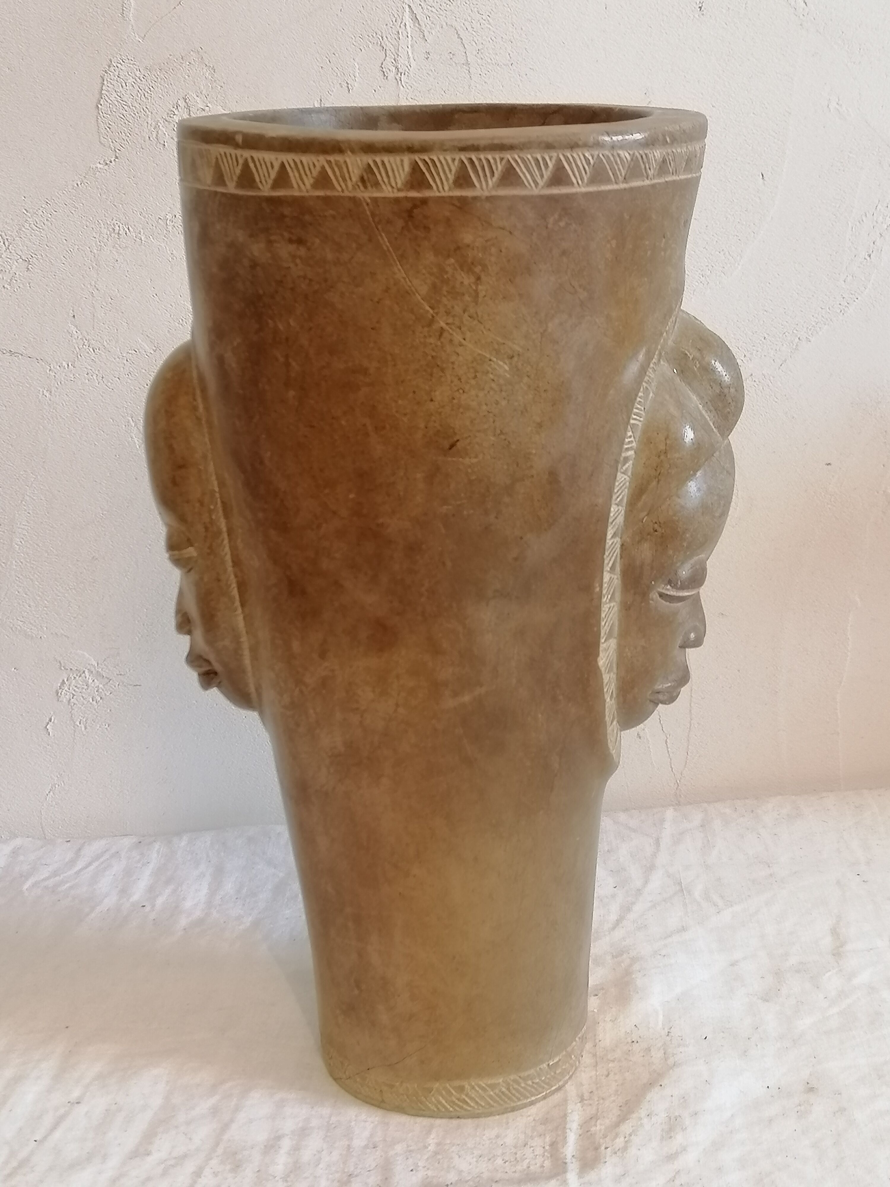 Stone vase of Mbigou