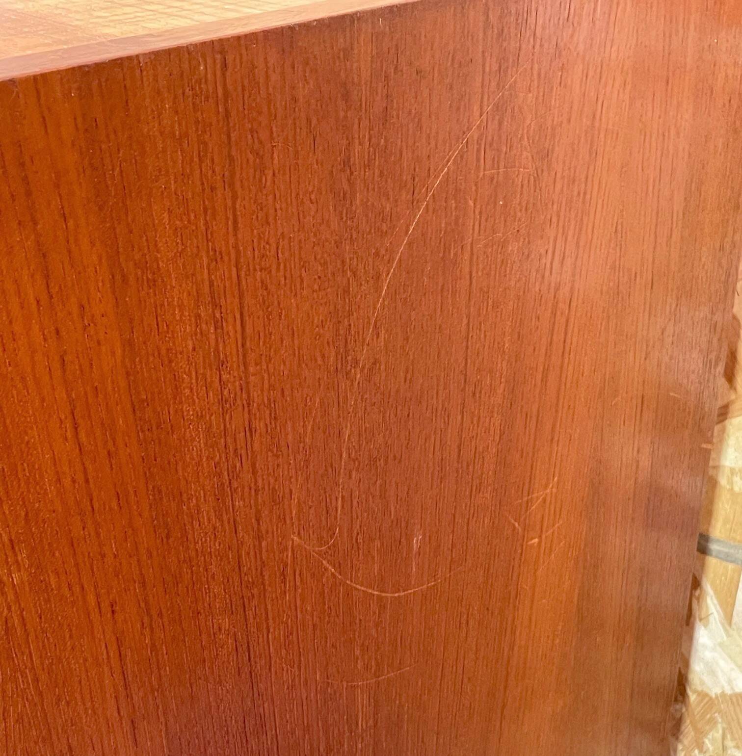 Commode scandinave en teck vintage années 60