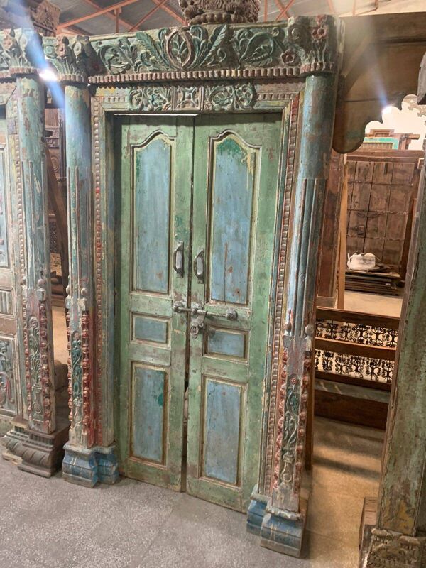 Ancienne porte indienne piece et patine d''origine