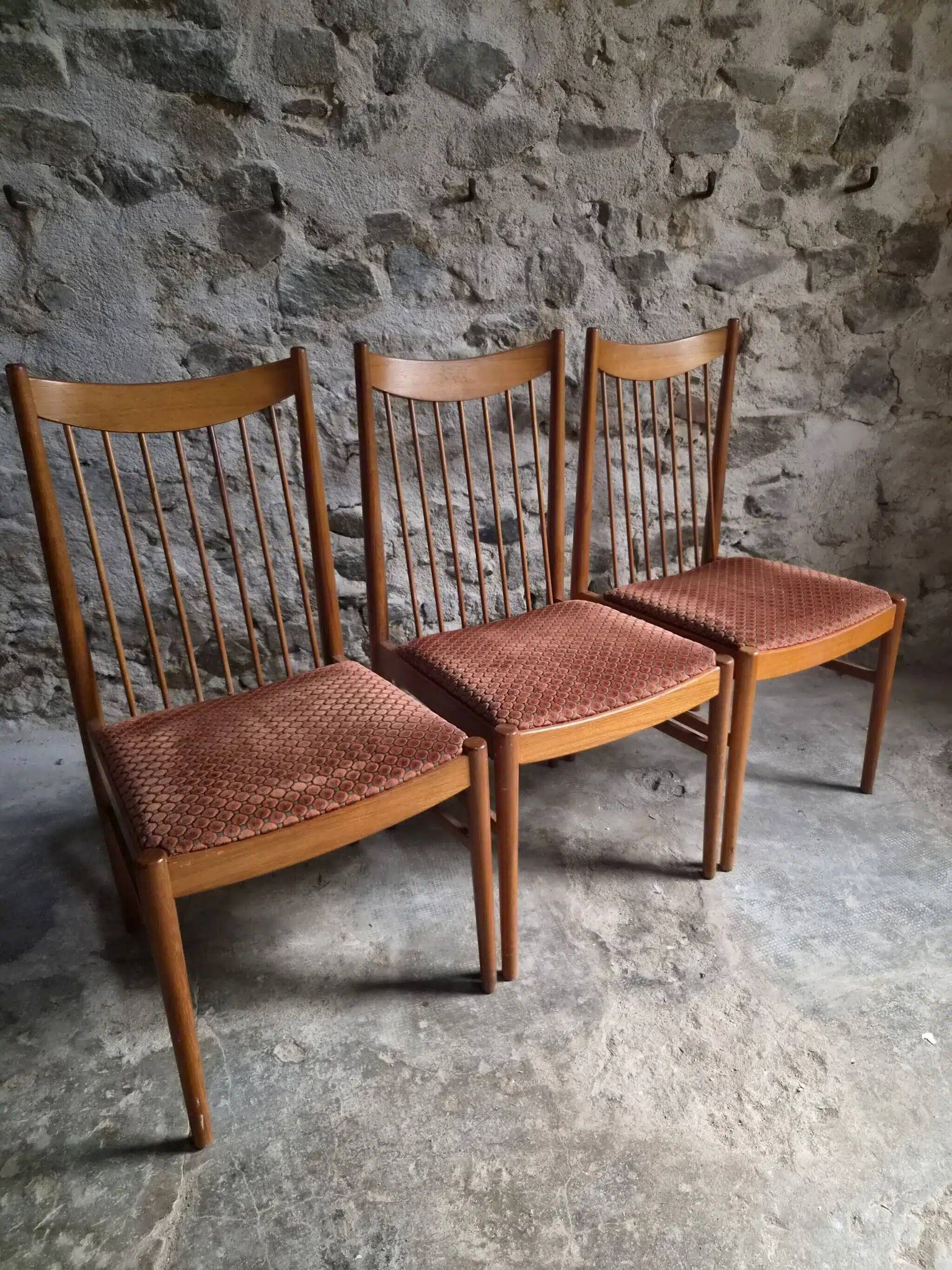 Set of 6 Danish teak dining chairs model 422, attributed to Arne Vodder for Sibast, 1960s.