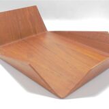 Document storage tray