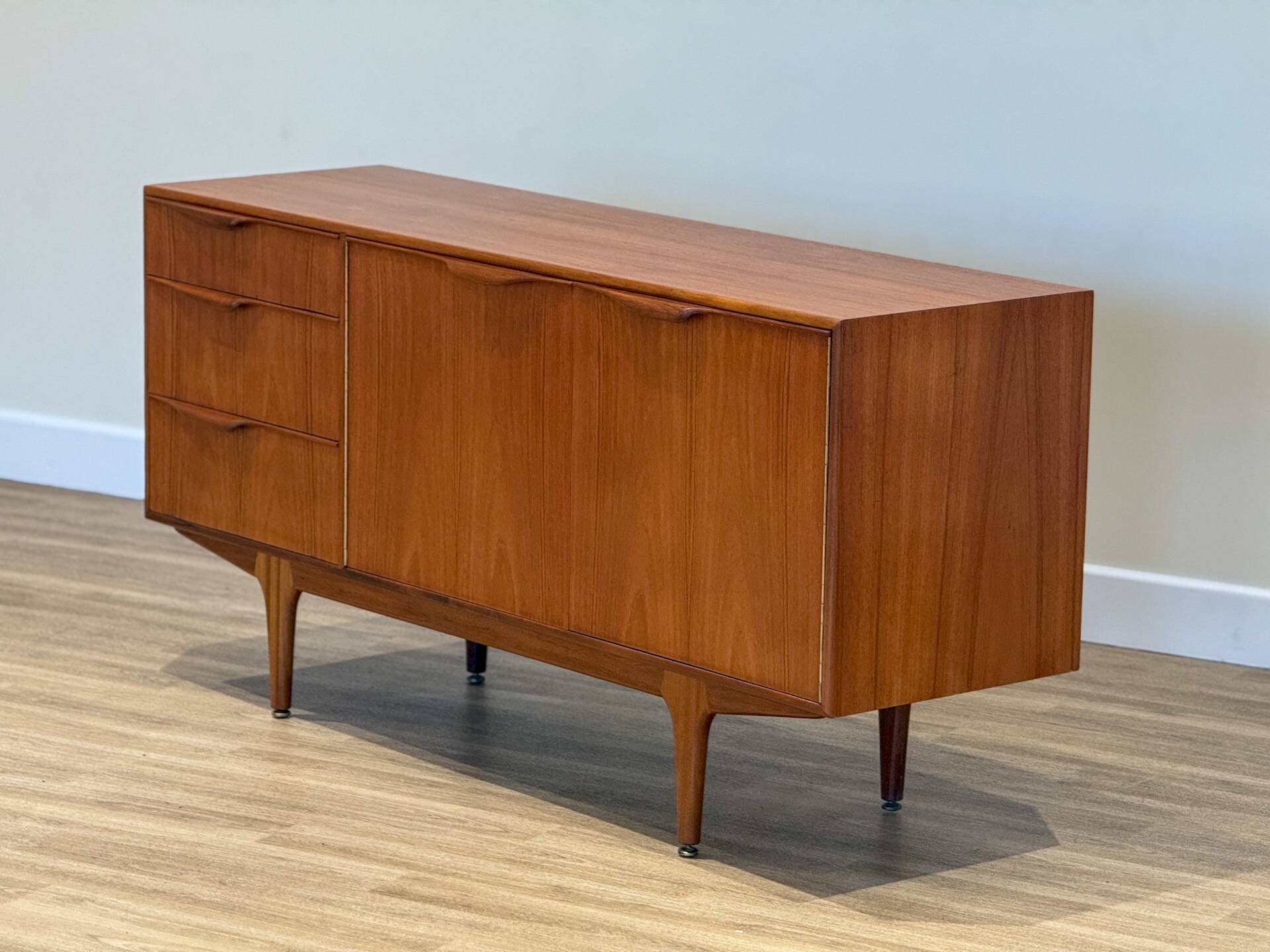 Small sideboard (Moy Collection by McIntosh)