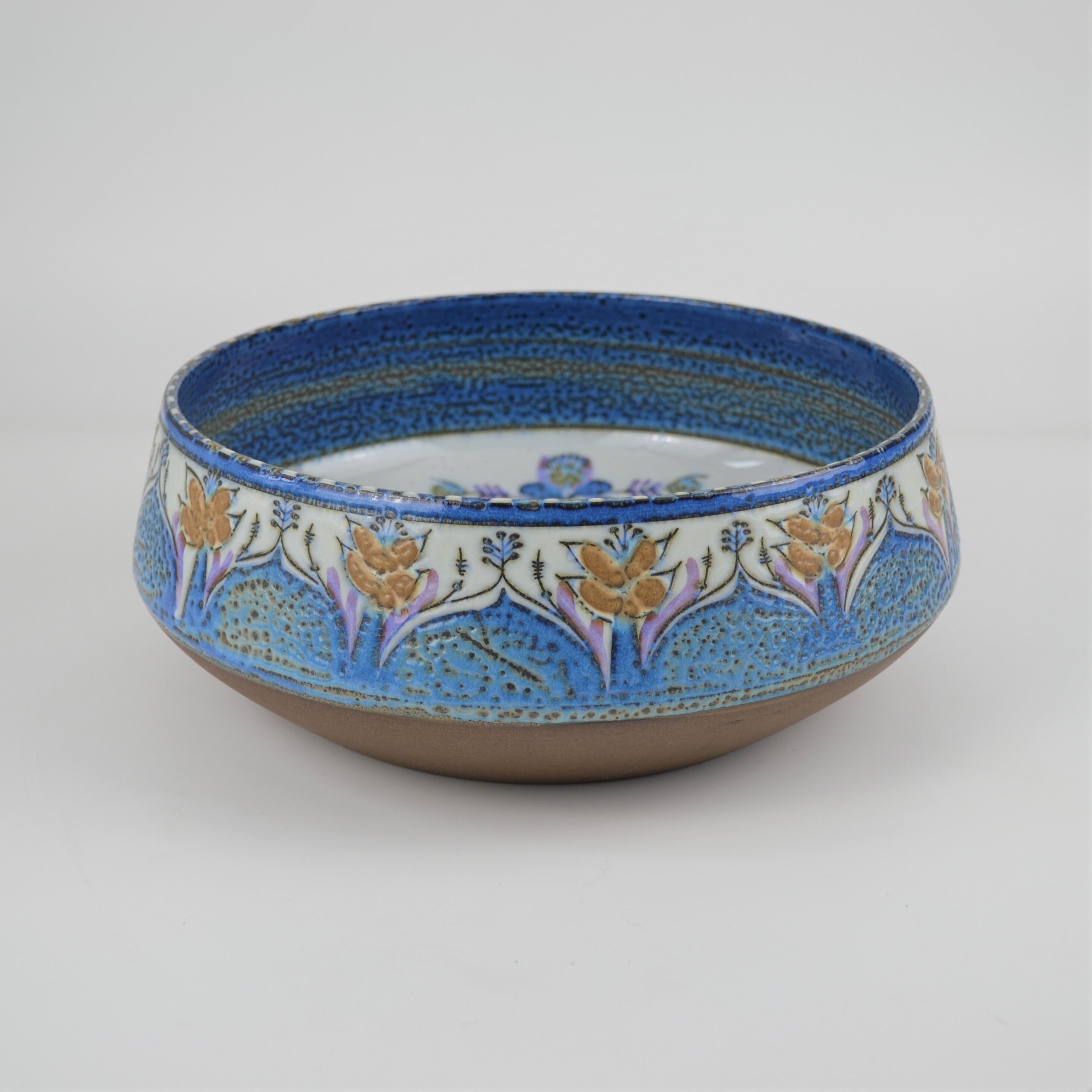 Earthenware cup series Tenera by Berte Jessen for Aluminia