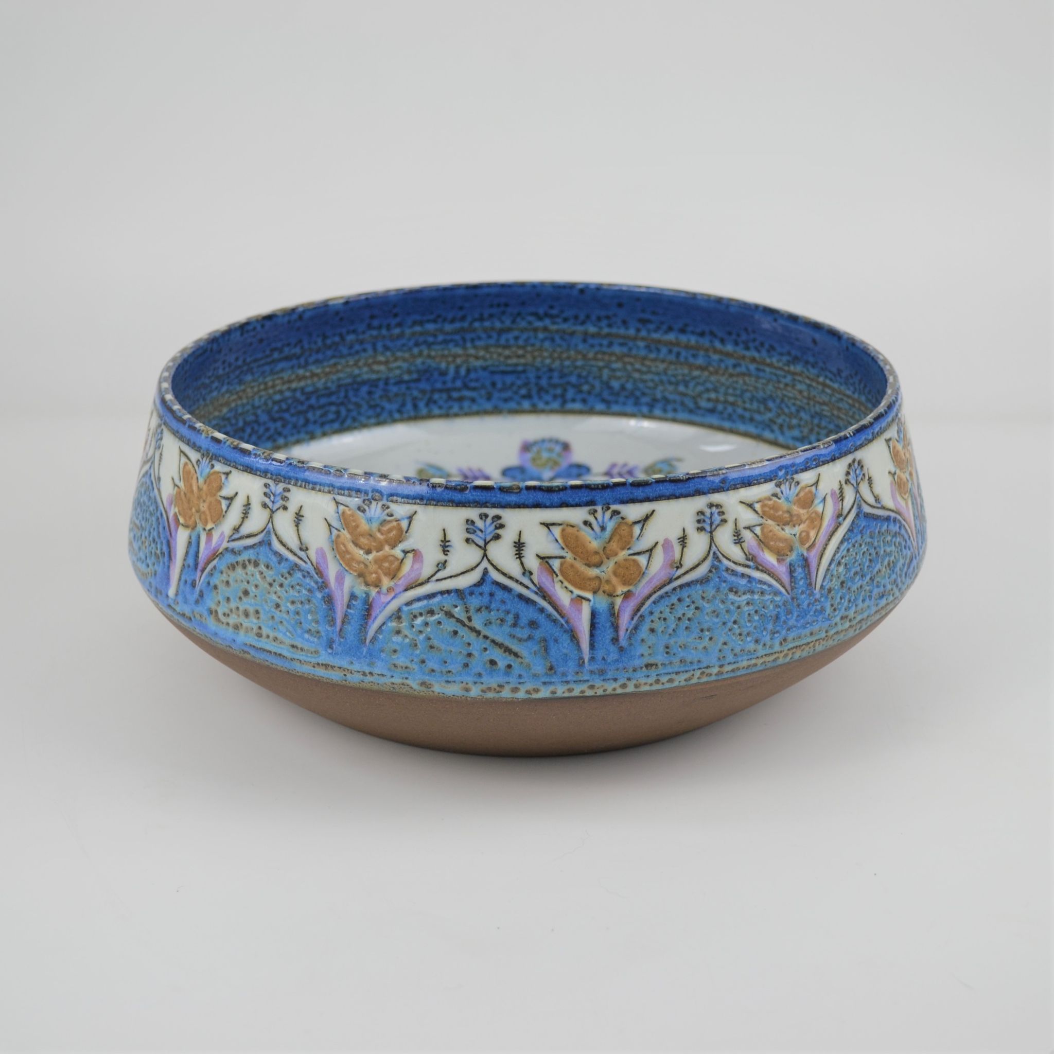 Earthenware cup series Tenera by Berte Jessen for Aluminia