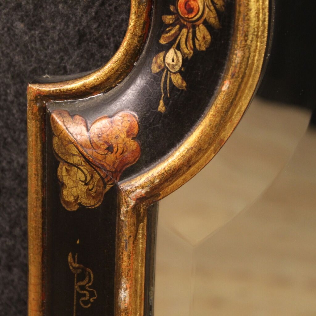 English mirror chinoiserie lacquered, gilded and painted