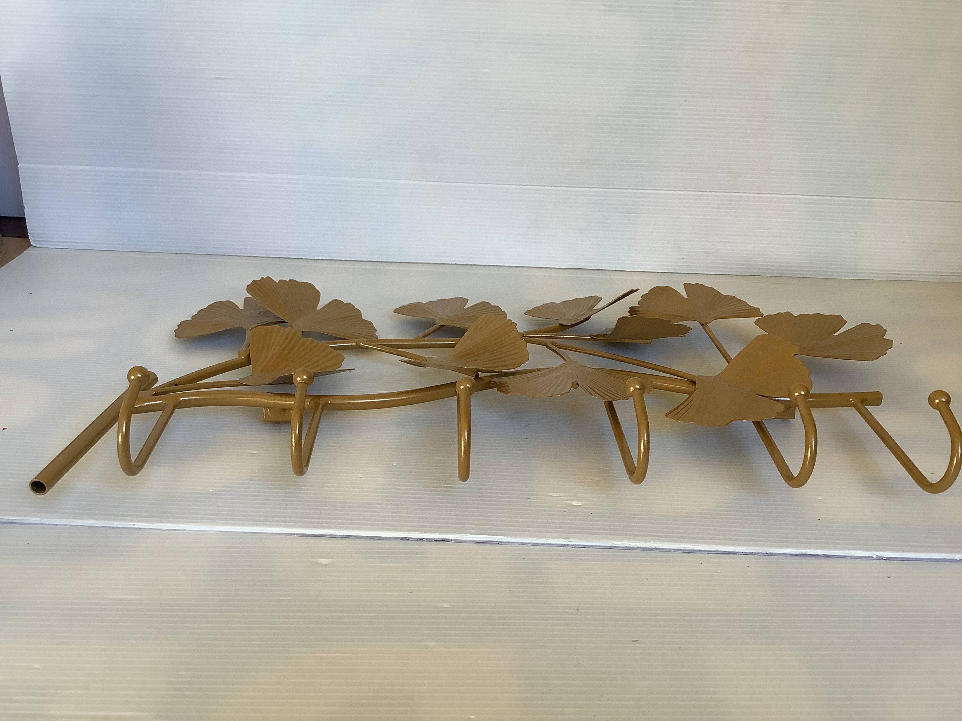Ginkgo leaf coat rack