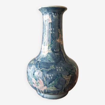 Blue and pink Japanese vase