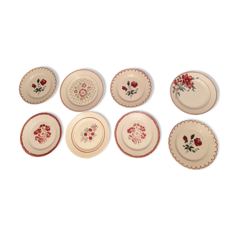 Assorted 8 red-toned dessert plates