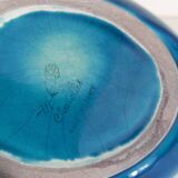 Empty ceramic duck pocket