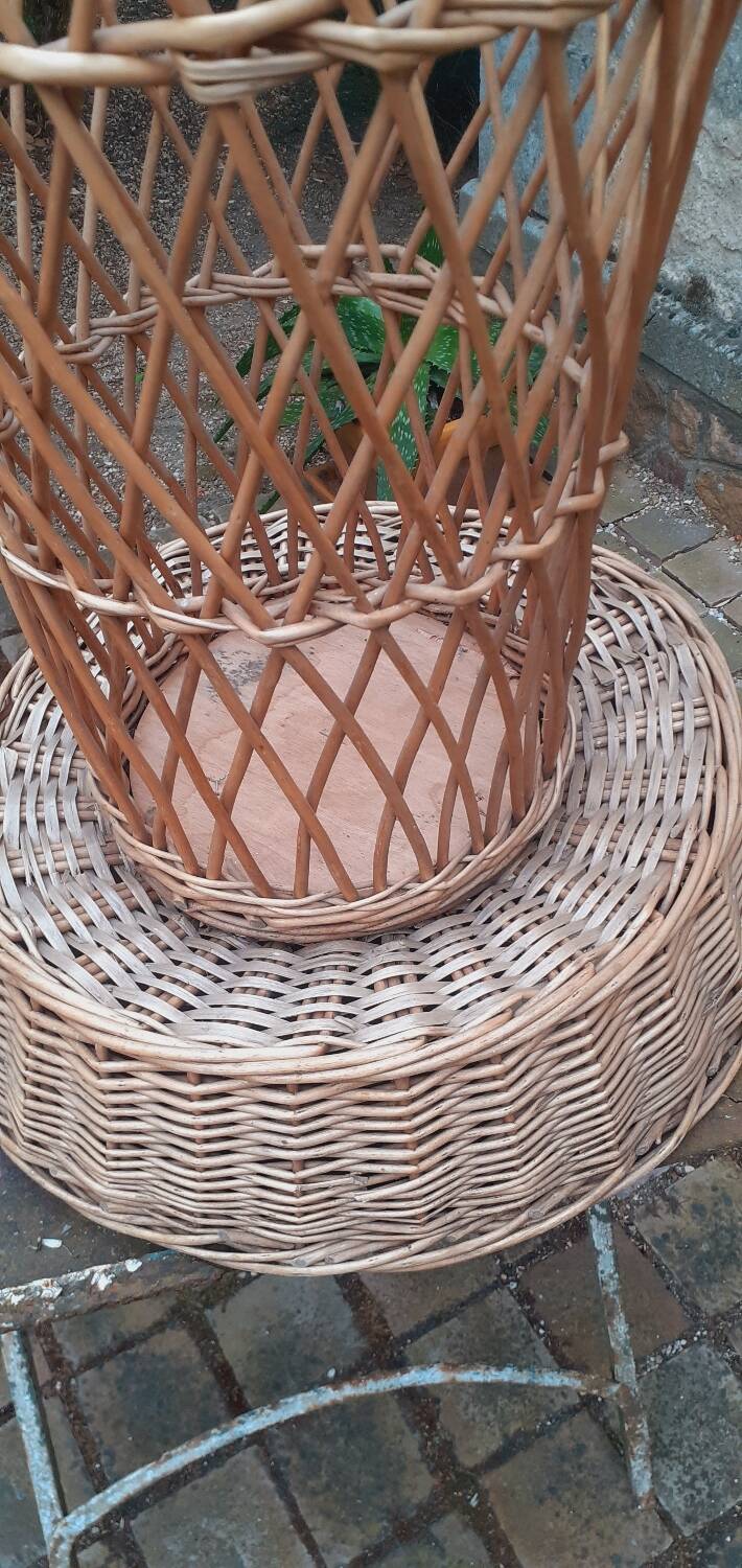 Vintage 50s planter on rattan stand