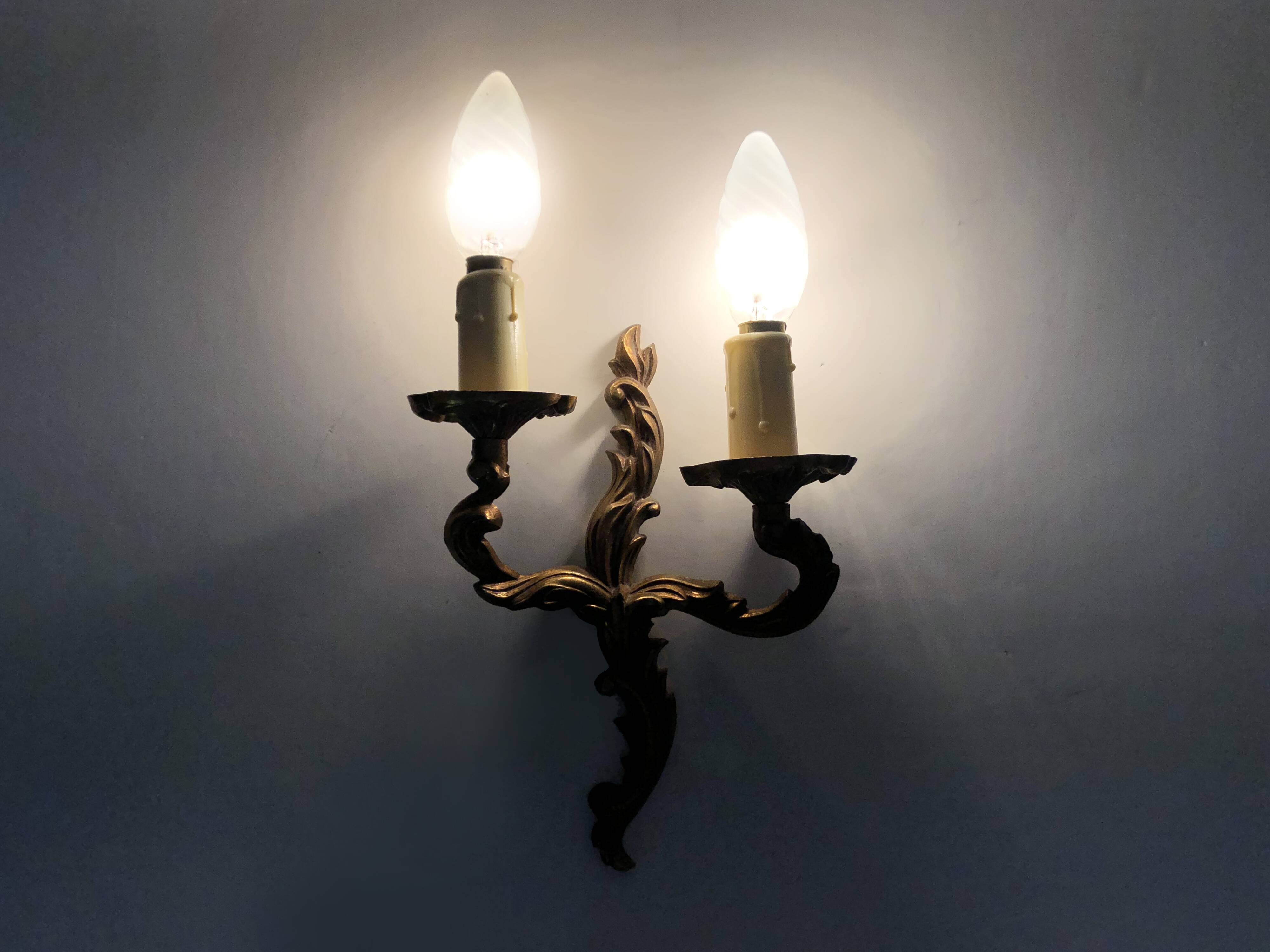 Old pair of double-light wall sconces, acanthus leaf. 60s