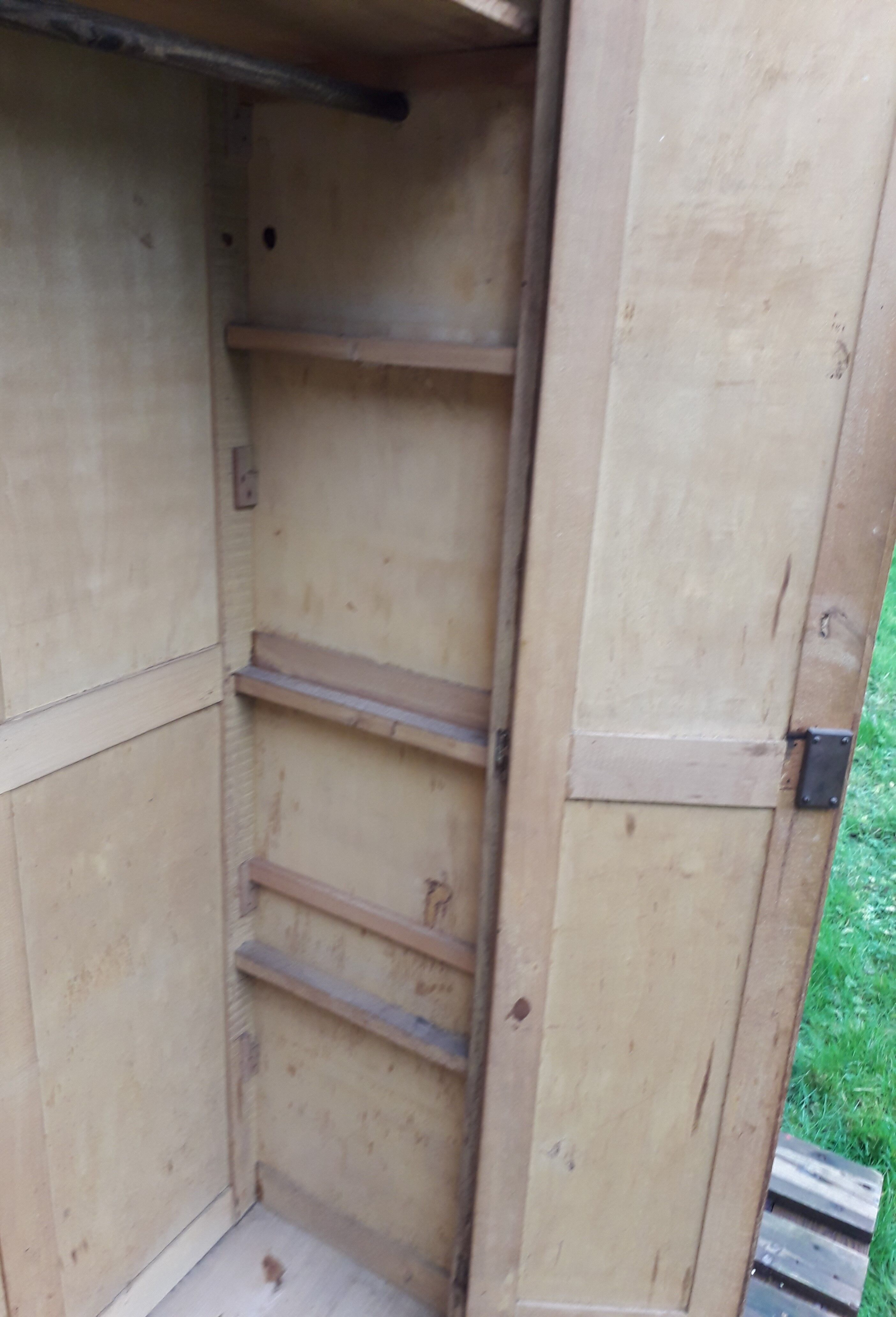 Armoire penderie parisienne