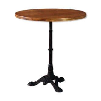 Side table, round platter in massive oak