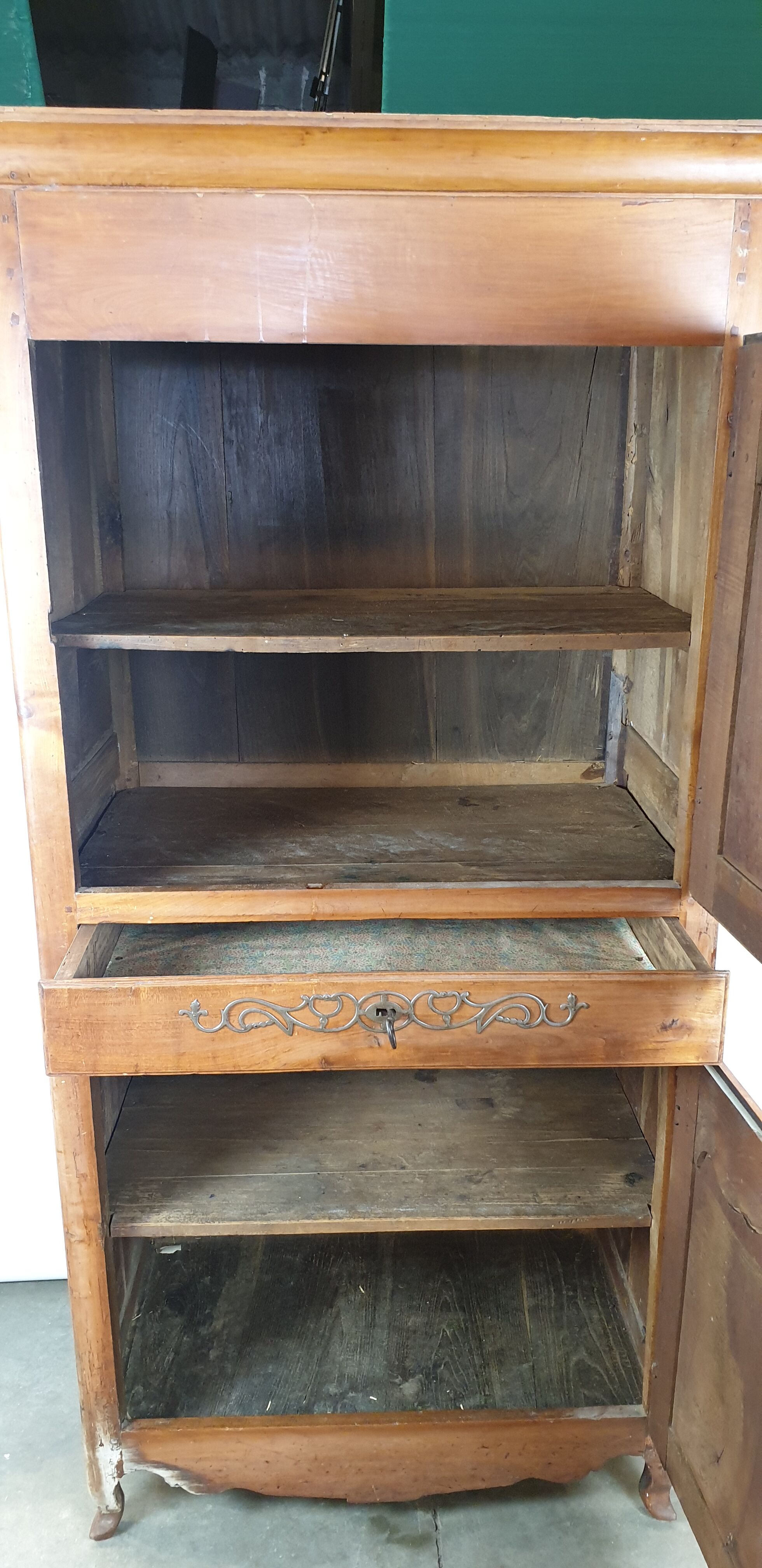 Cabinet cabinet Vendéen