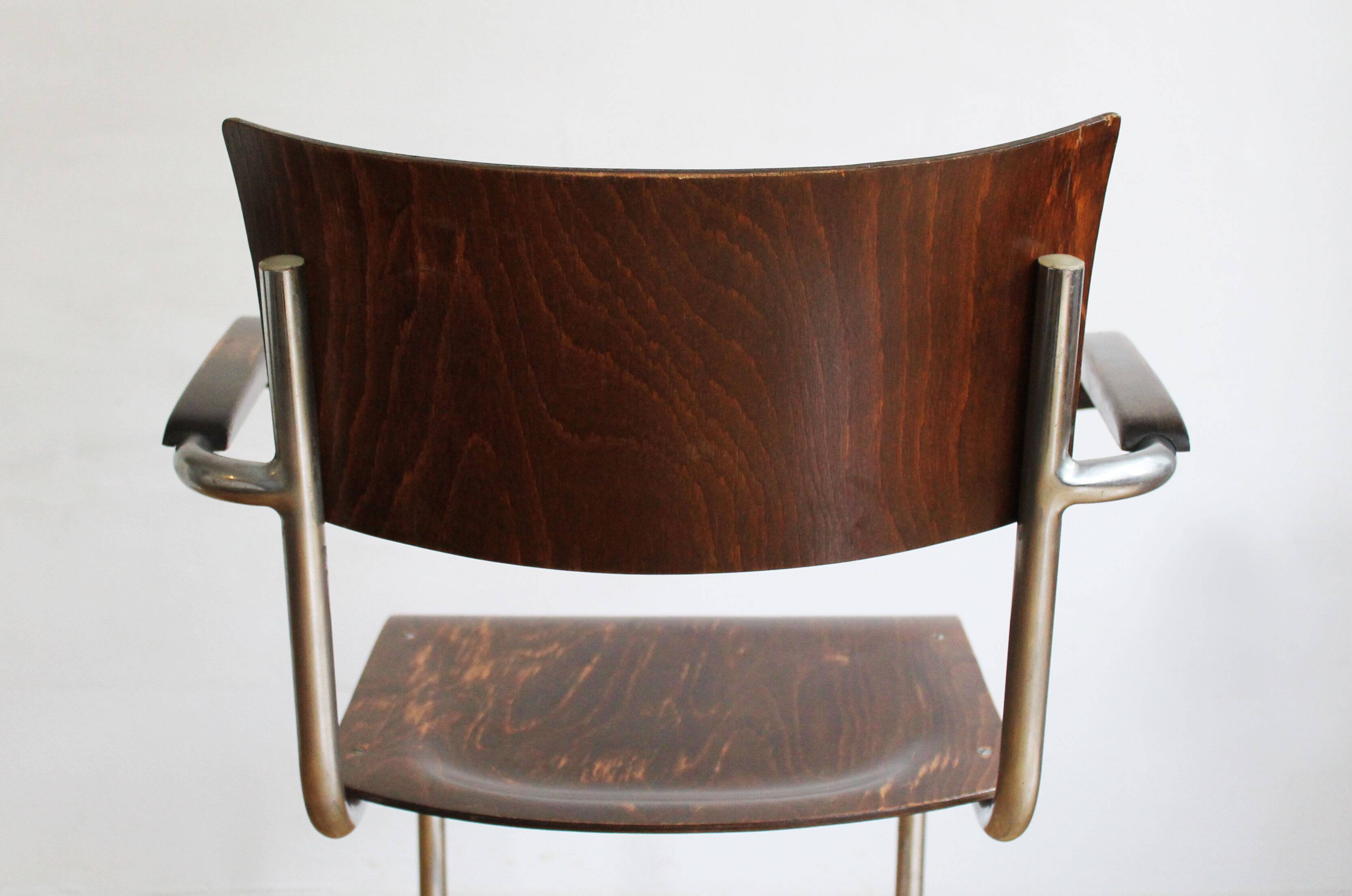 Modernist Cantilever Chair