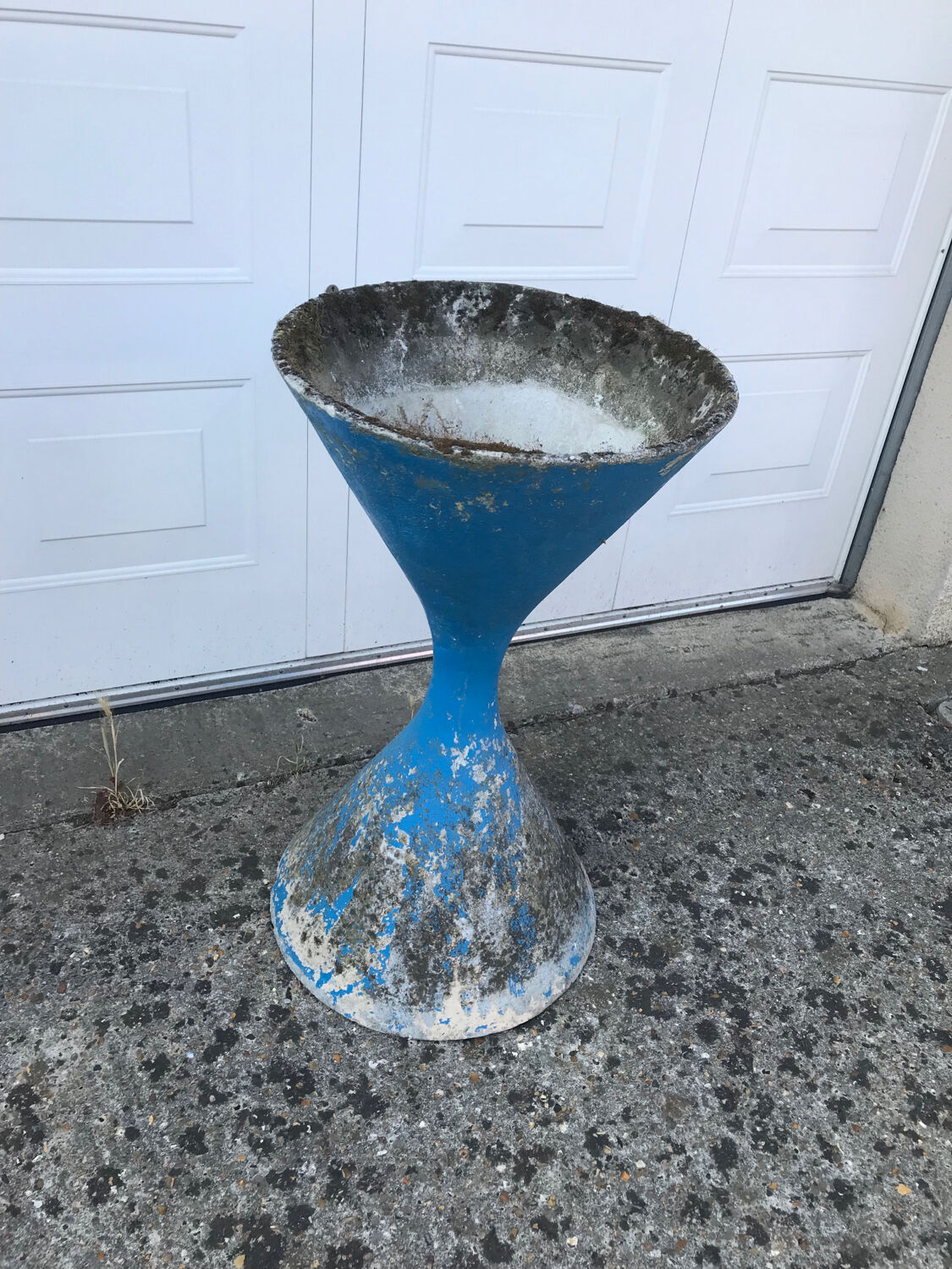 Diabolo design Anton Bee, Willy Guhl