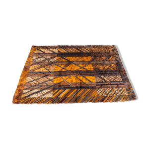 Tapis rectangulaire à poils longs