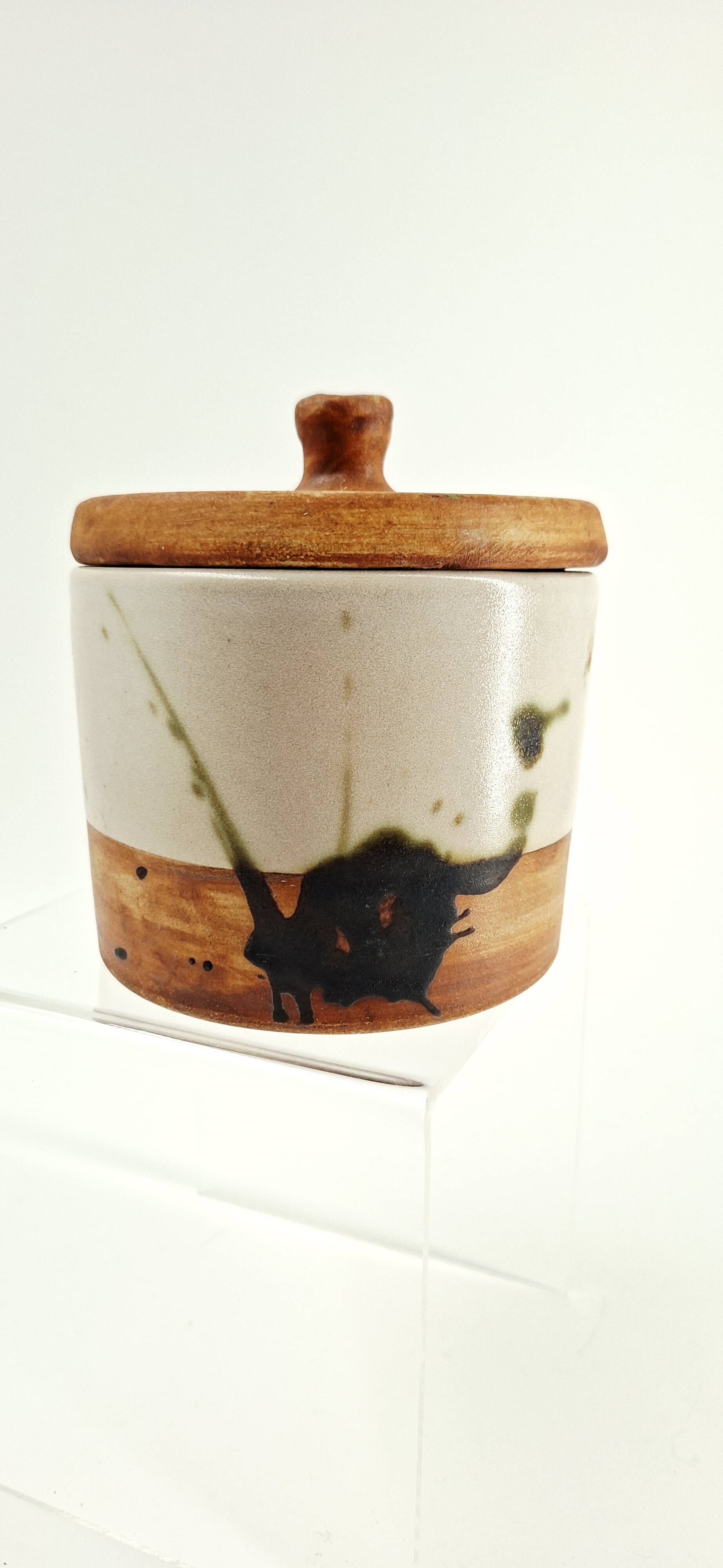 Lidded pot in stoneware — La Colombe pottery, 1970s