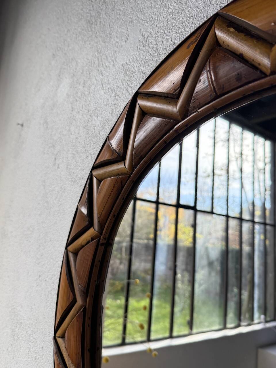 Round rattan mirror 1980