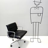 Postmodern Black Leather Soft Pad Chair Charles & Ray Eames for ICF