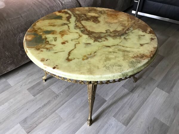 Table basse d’appoint en marbre et laiton