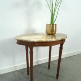 Vieille table avec marmeren blad