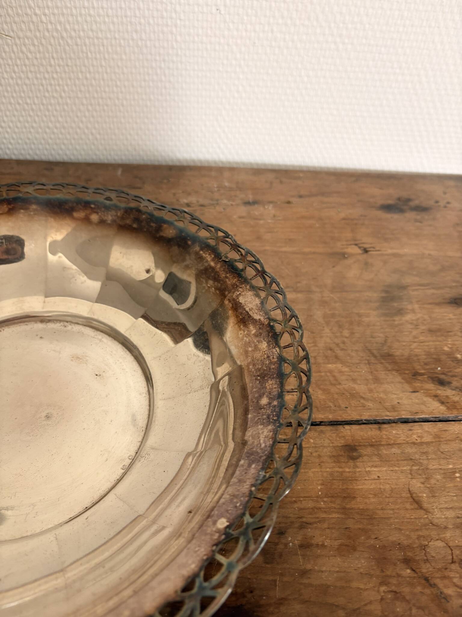 Coupe ajourée en métal argenté vintage