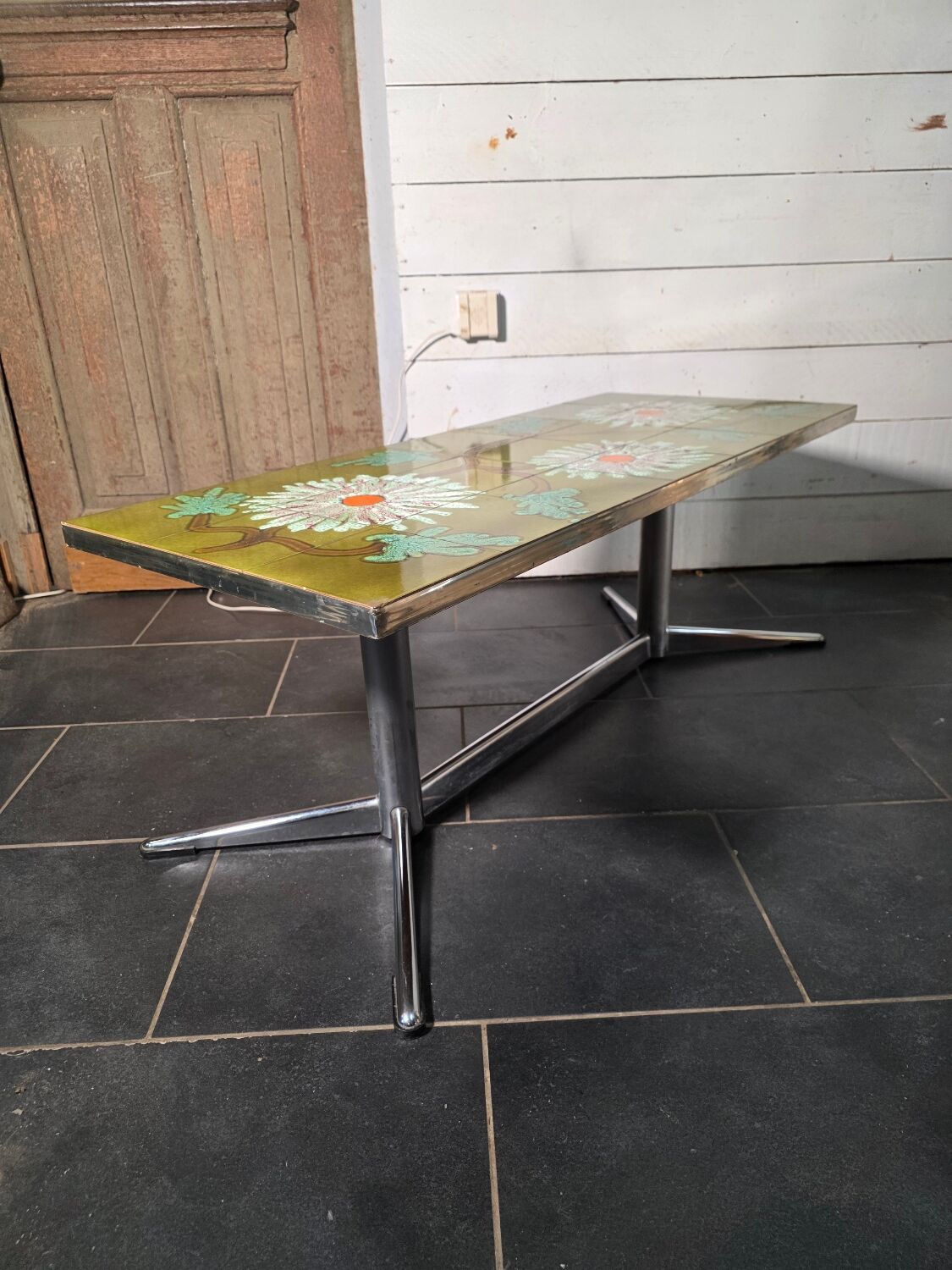 Vintage coffee table in glazed ceramic from the 1960s.
