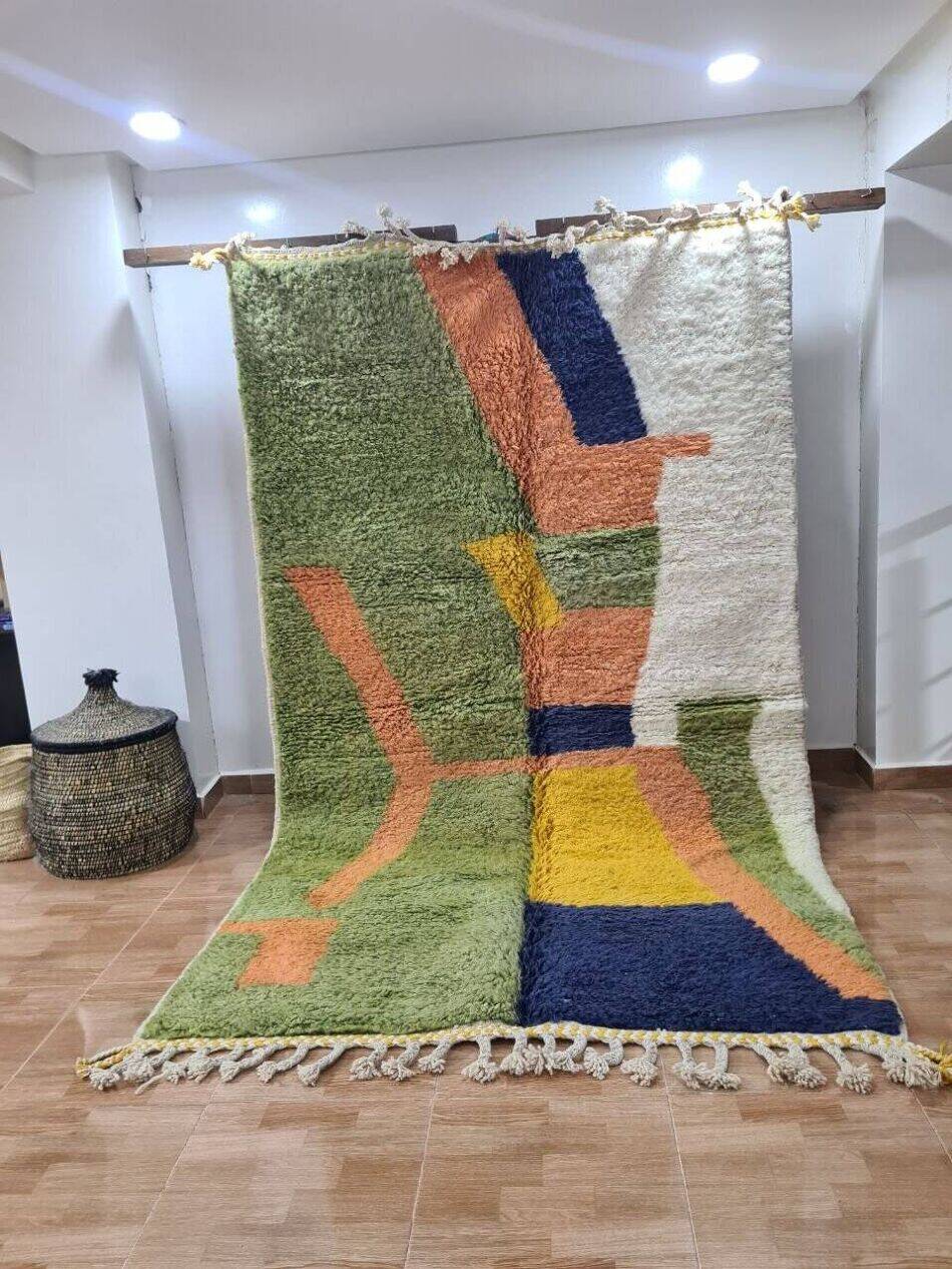 Colorful wool rug 250cmx150cm