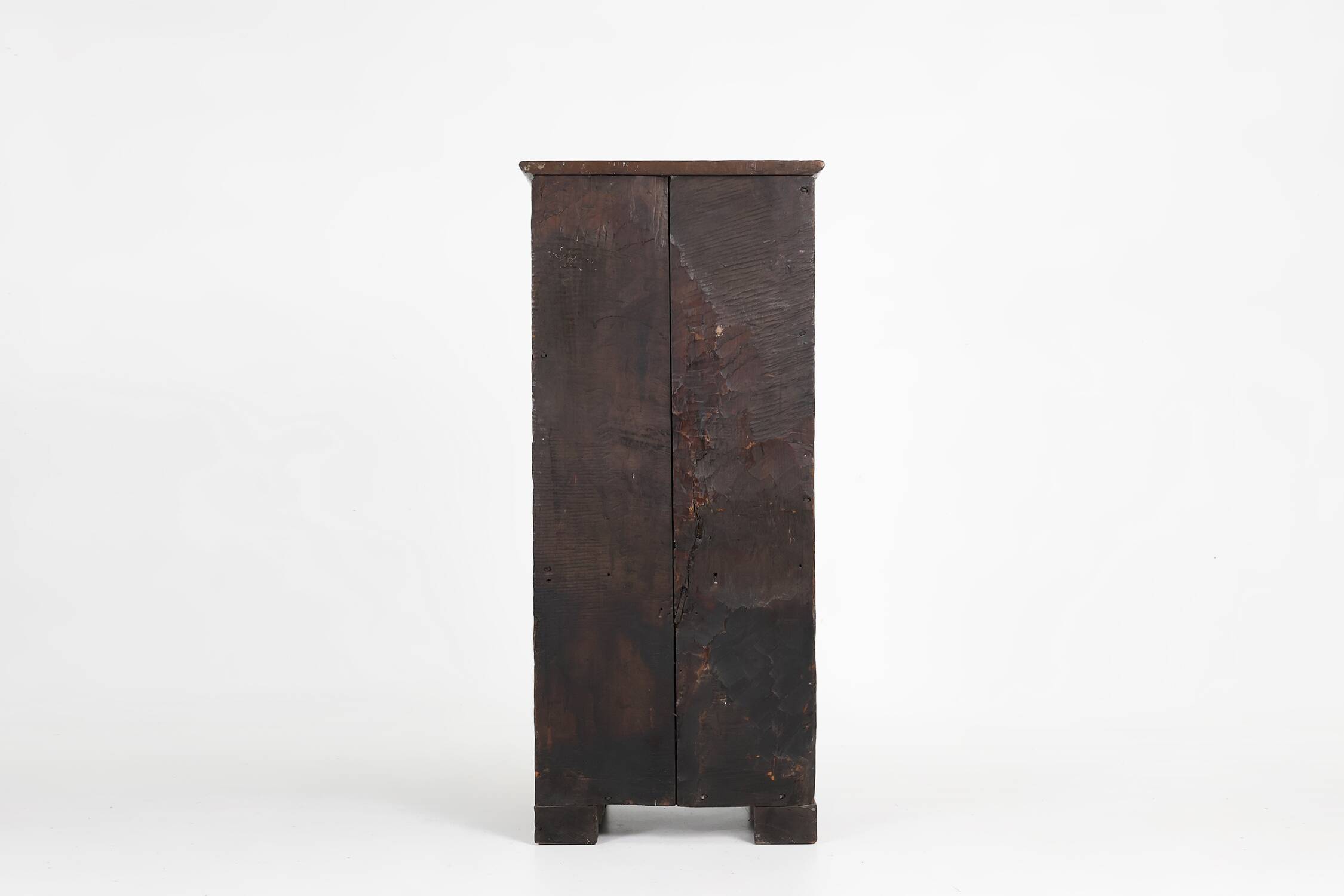 Rare French 16th century oak cabinet with beautiful patina