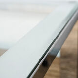 Chrome coffee table with its bisauté glass