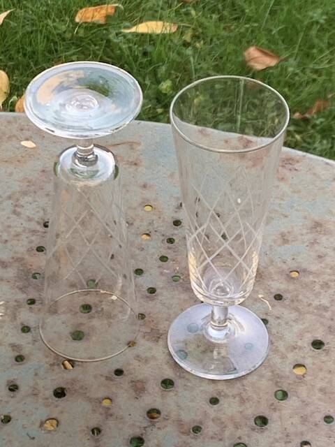 6 champagne flutes in glass and crystal, chiseled, vintage