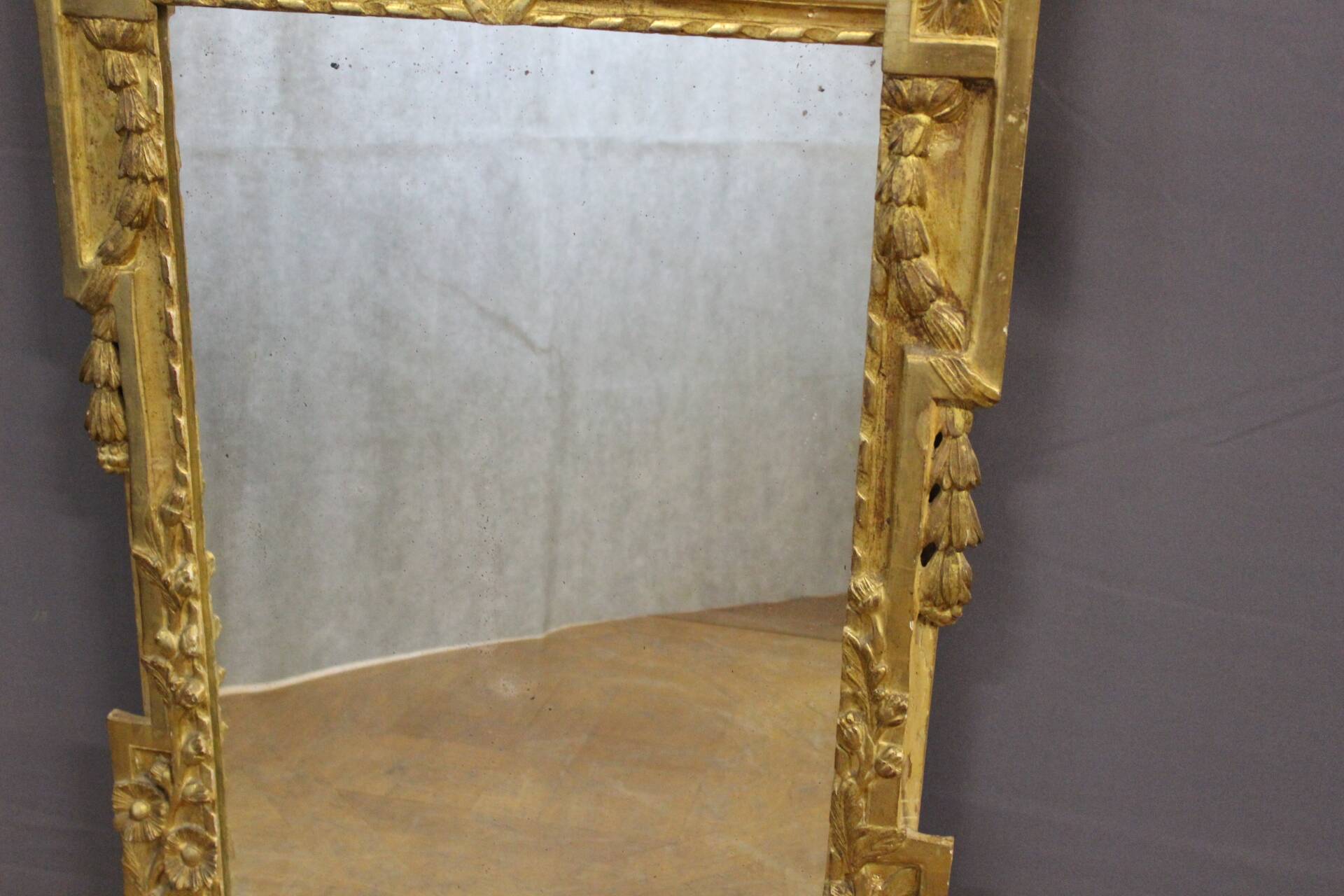Miroir Louis XVI en bois doré XVIII siècle