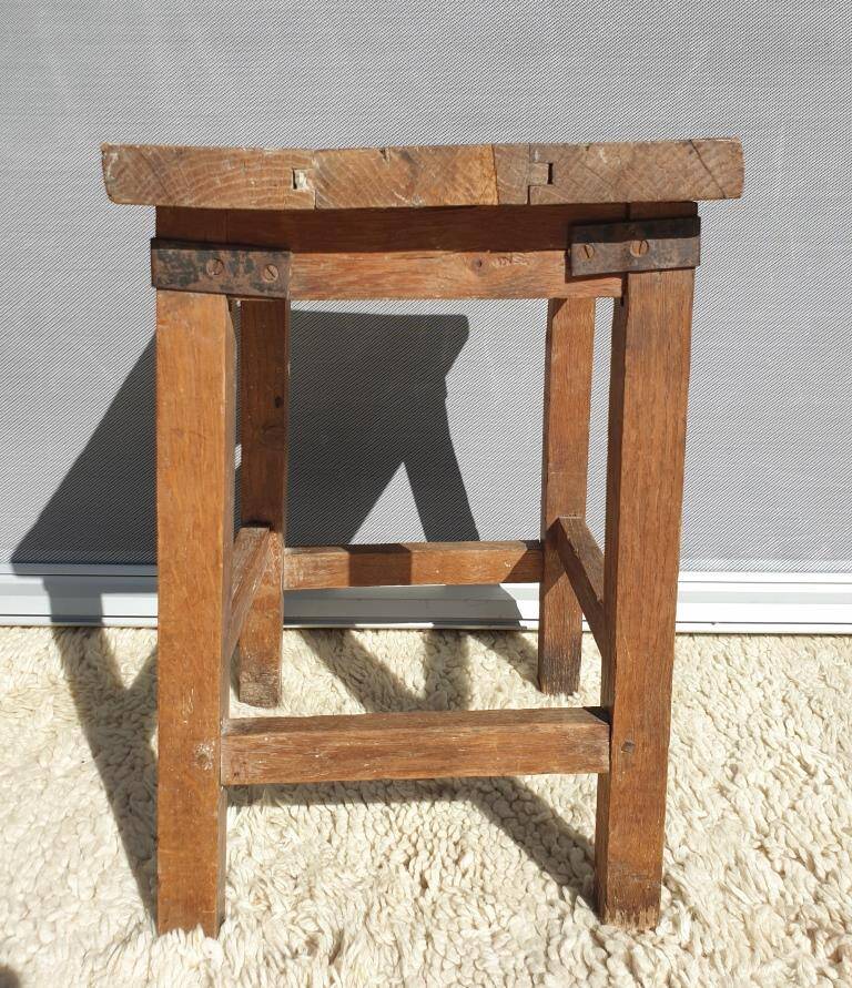 Oak workshop stool with grip