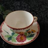 Flowery cups and cups