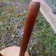 Tabouret tripode ancien en bois et peau de vache