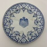 11 assiettes armoriées Gien, XIXème