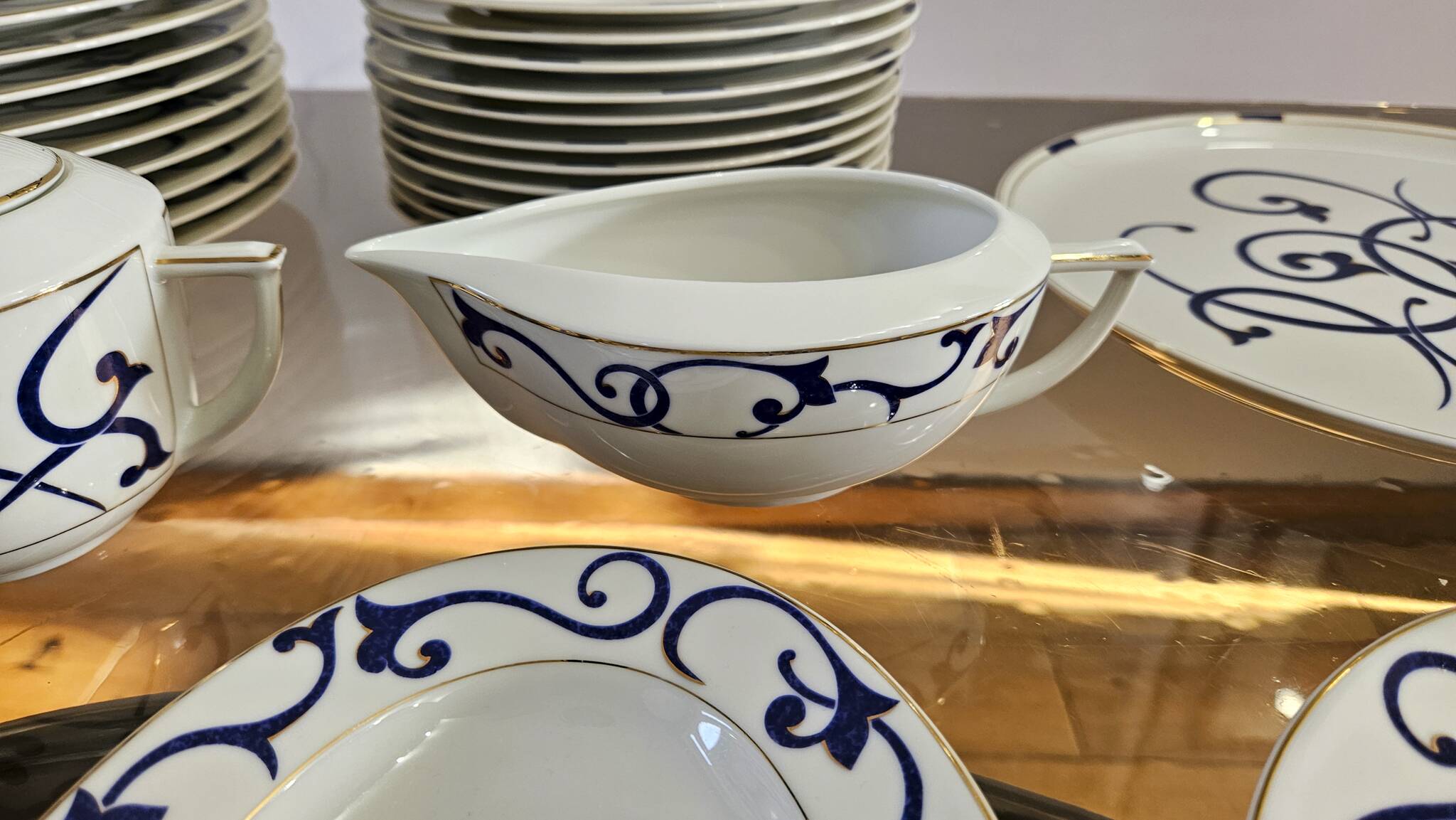 Limoges porcelain service Letang Remy, Odessa Pearl China collection.