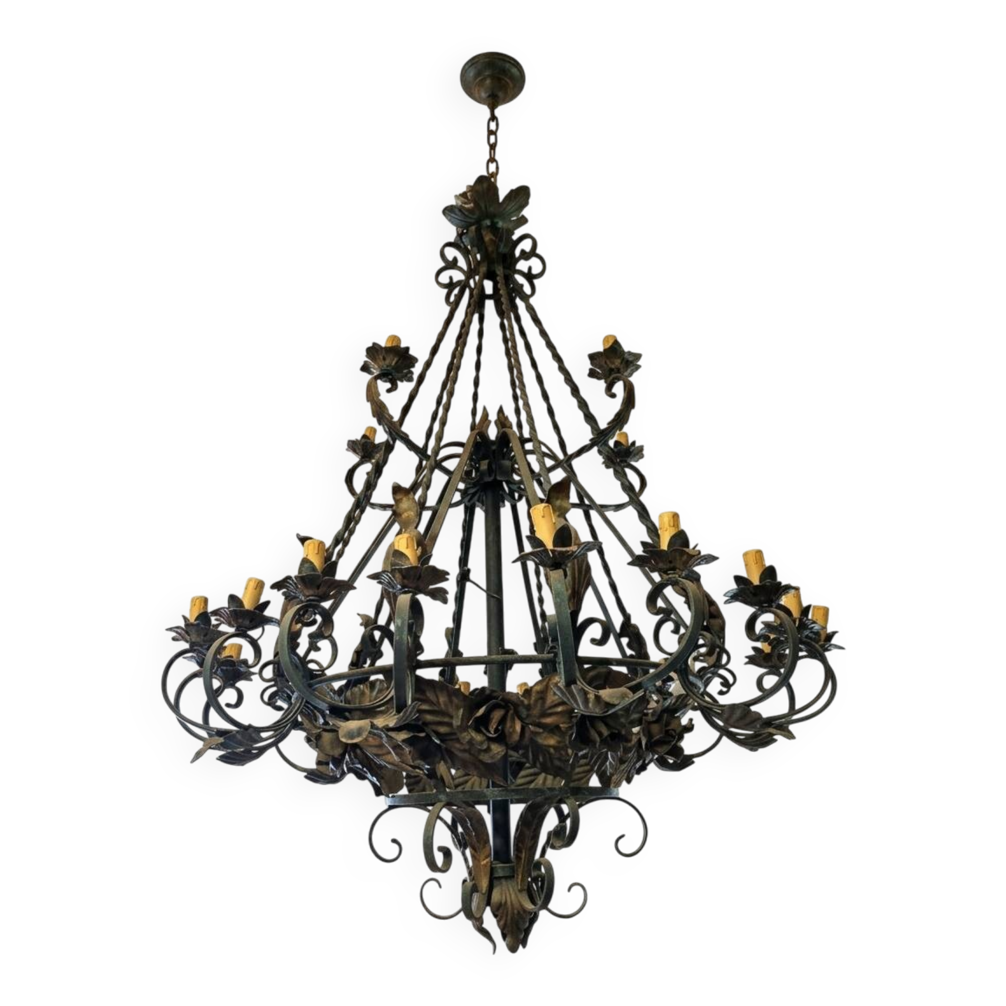 Lustre en fer forgé ( grand modèle) 170 × 120 cm