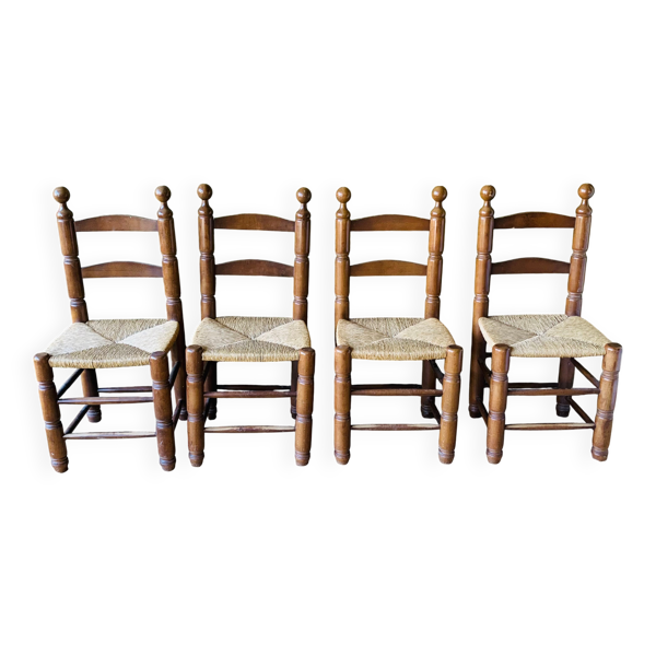 Ensemble de 4 chaises en bois massif et assises paillées