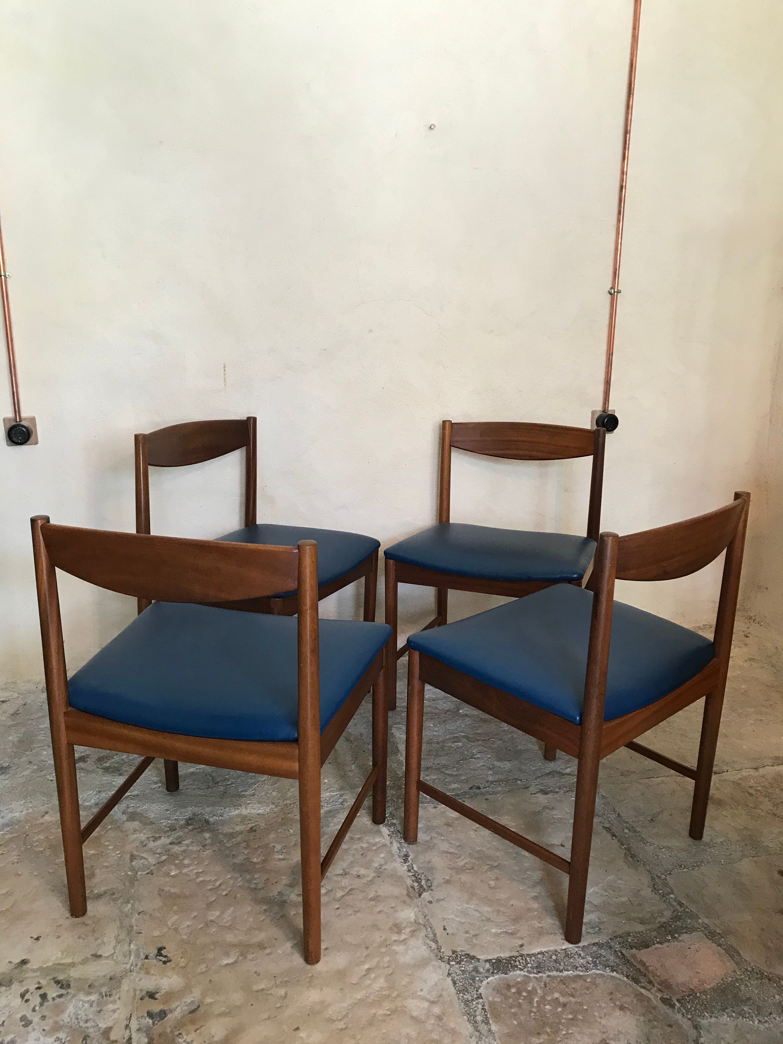 Lot de 4 chaises scandinaves teck 1960’s
