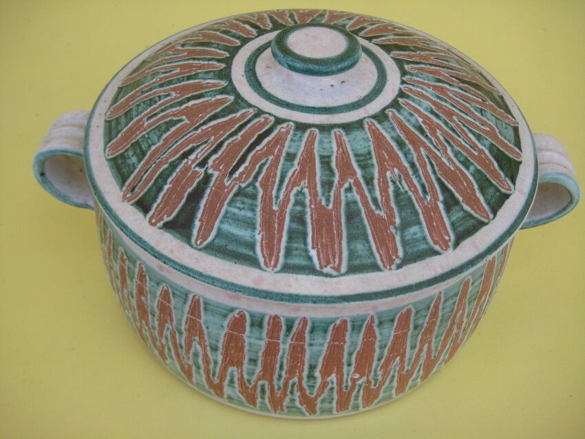Covered pot C. VOLTZ Vallauris year 50
