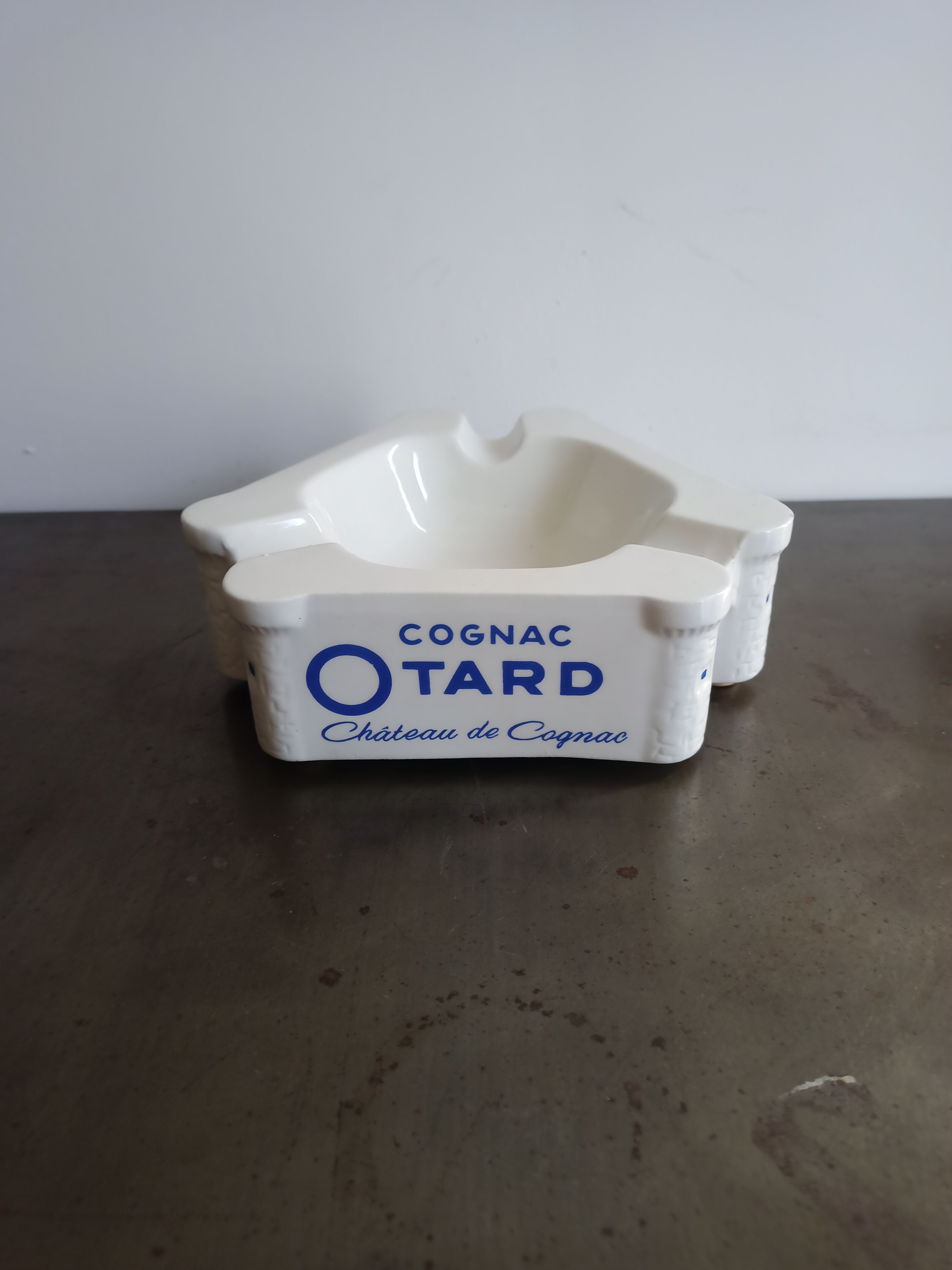 Cognac Otard ceramic advertising counter ashtray