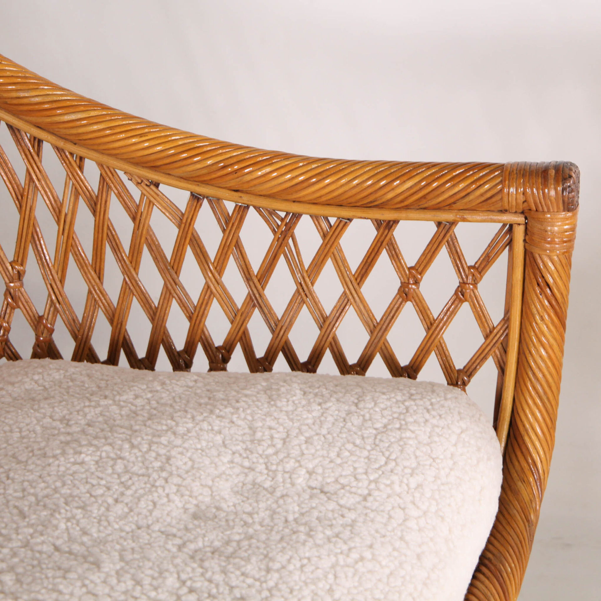 Woven rattan lounge set