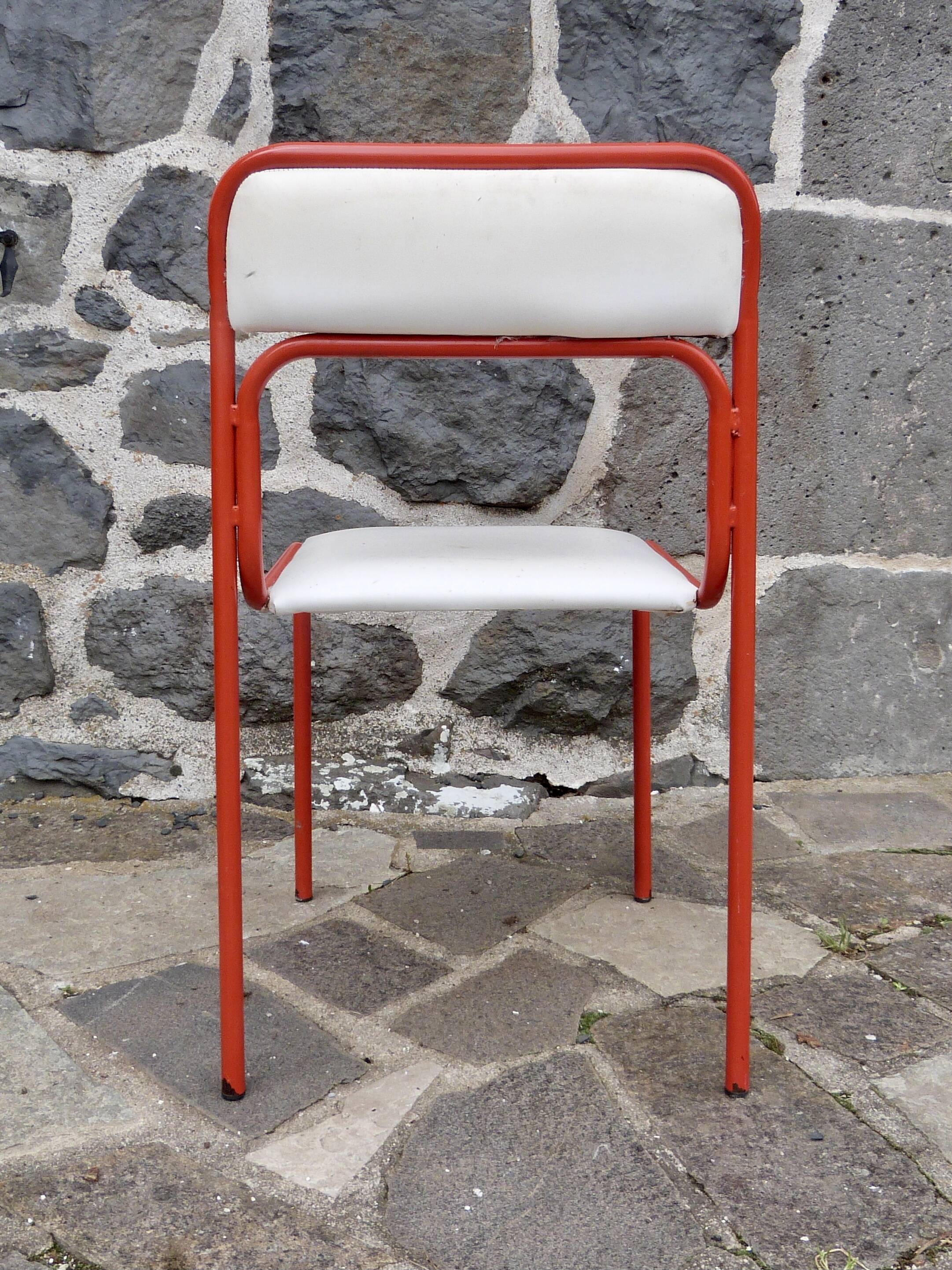 Tubular red metal chair, 70s