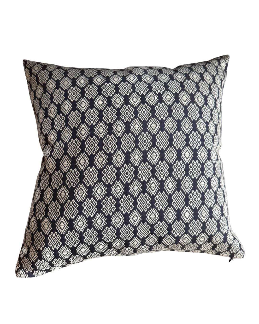 Navy blue and beige Kachin cushion cover (RIDA)