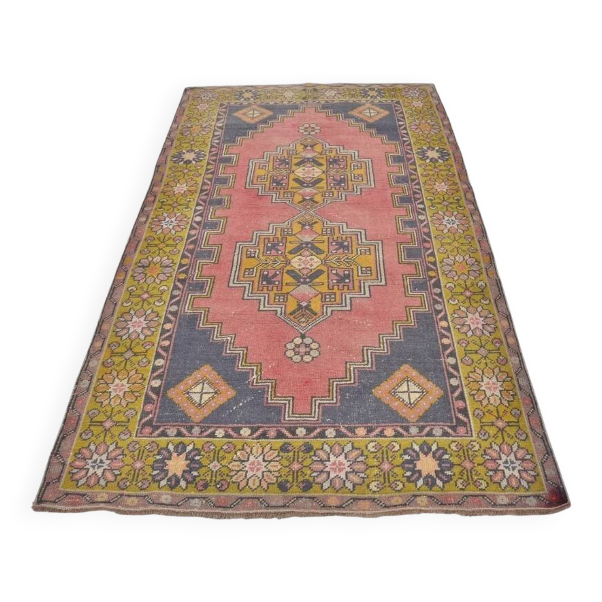 Oushak Handknooted Floral Carpet